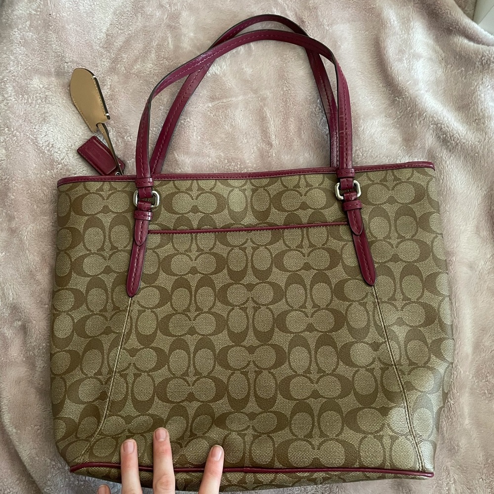 Coach purse - Picture 2 of 8